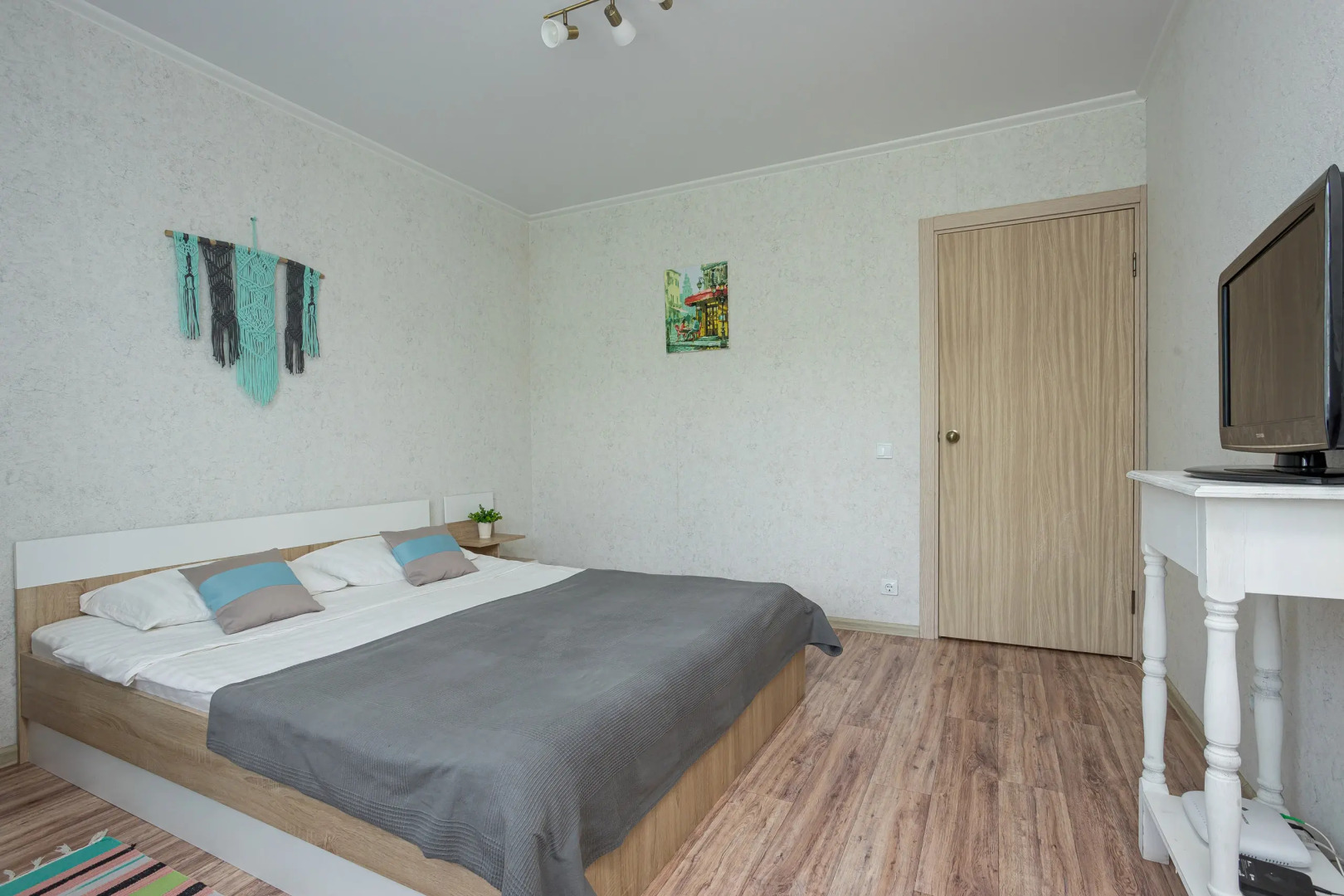 Квартира на Генерала Трошева 25