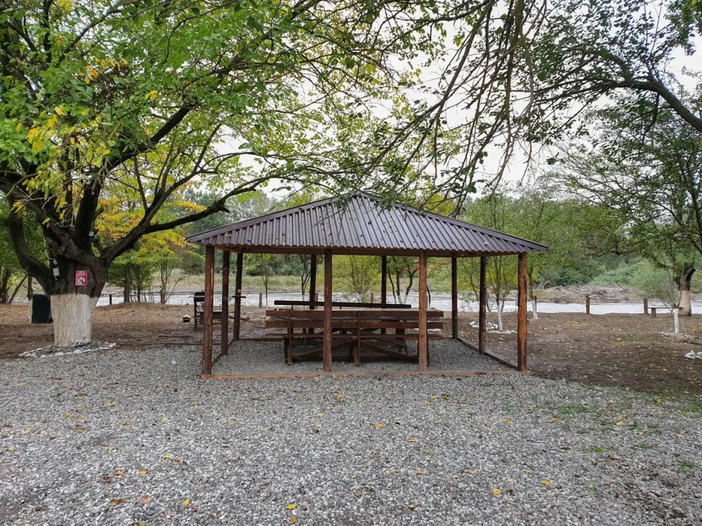 База отдыха Беной Тревел "Озеро"