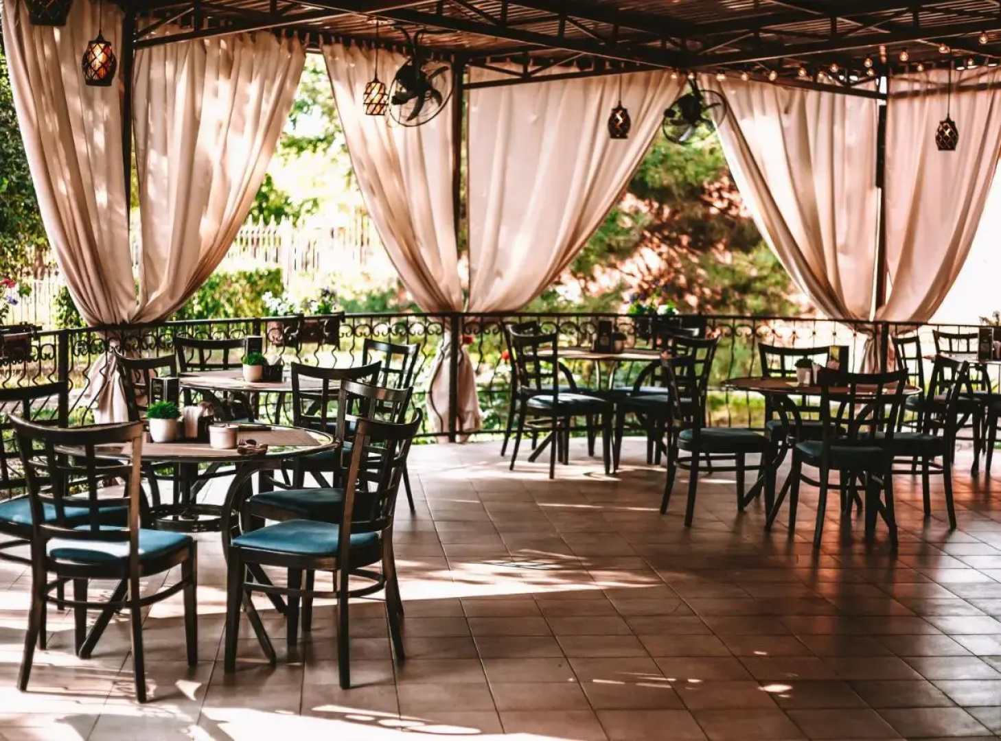 Marko Polo Aksay Hotel