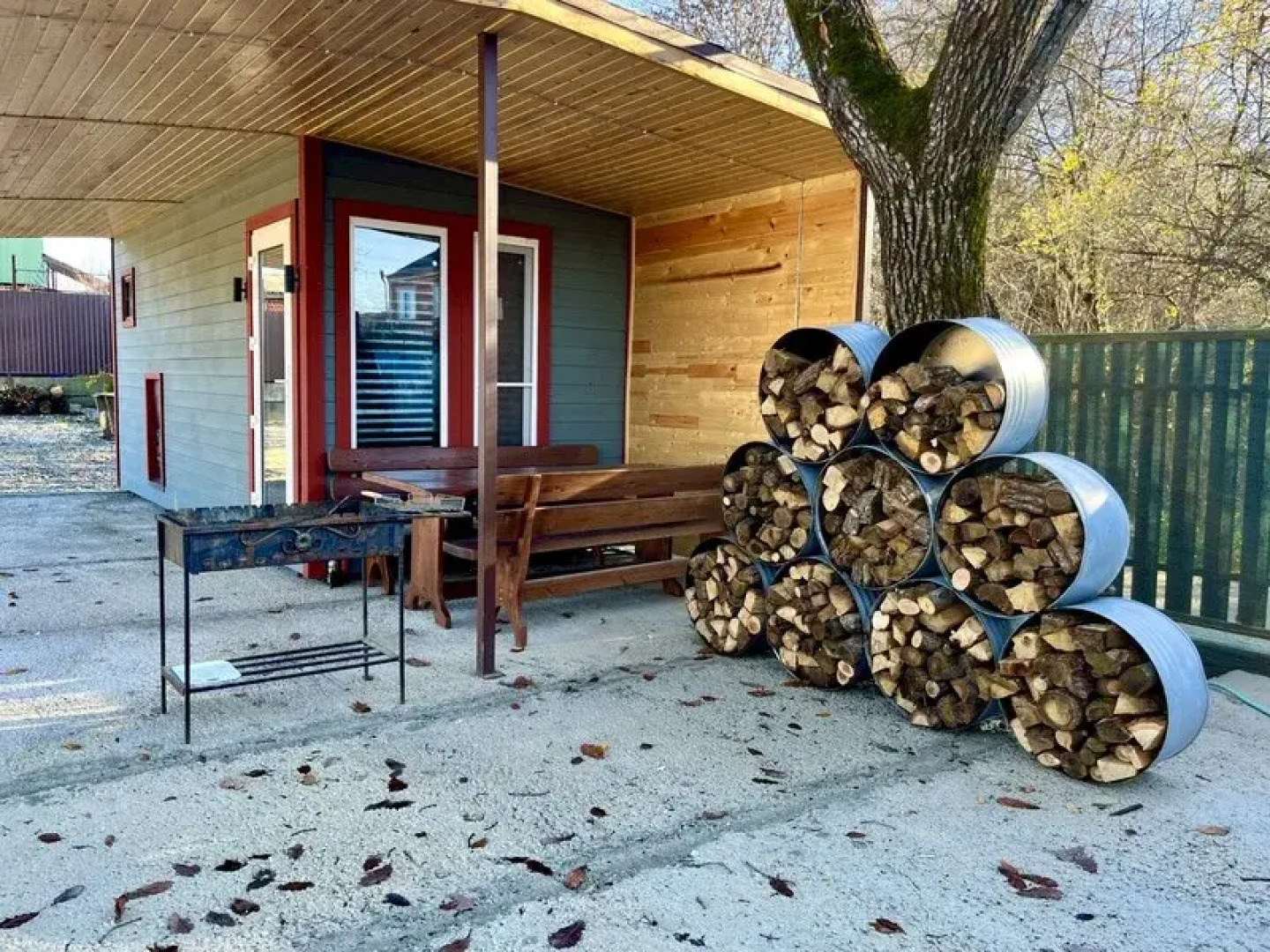 Гостевой дом У Пруда от Травел Хотелс Антураж