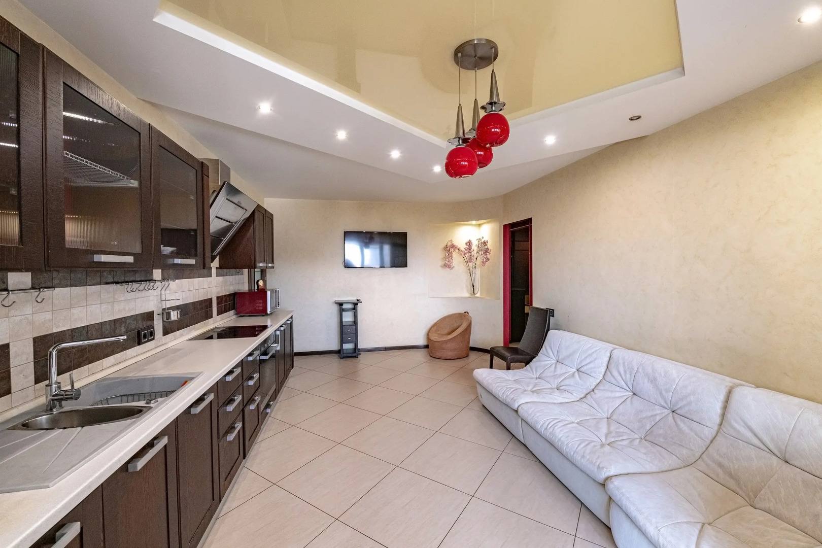 Квартира Просторная на Партизанском проспекте 52