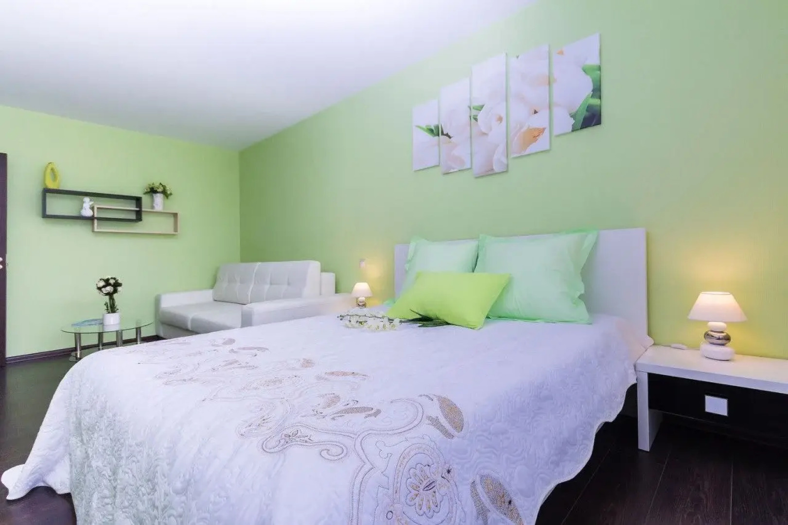 Апартаменты ТРЕХКОМНАТНЫЕ В 10 МИНУТАХ ОТ ЦЕНТРА