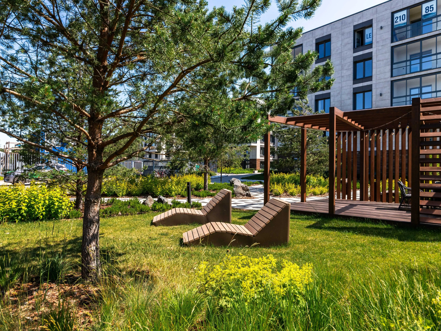 Апартаменты Aquamarine Resort в доме с бассейном в Сестрорецке