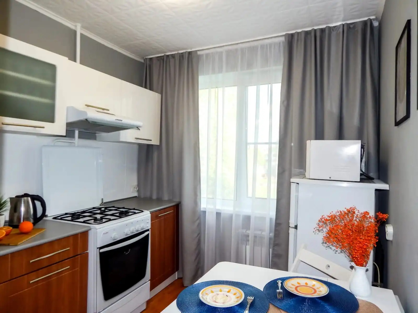 Апартаменты «Home Vita» – яркая двухкомнатная квартира с балконом