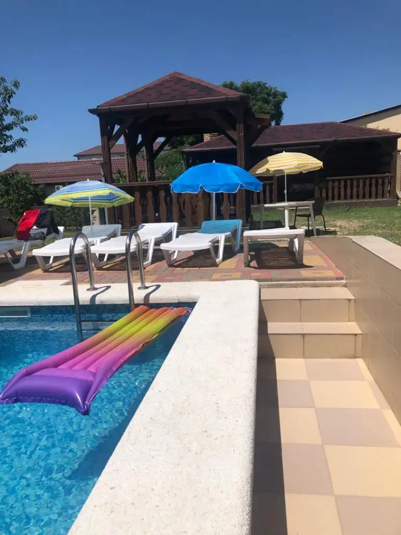 Апартаменты Veles House Дружбы 15