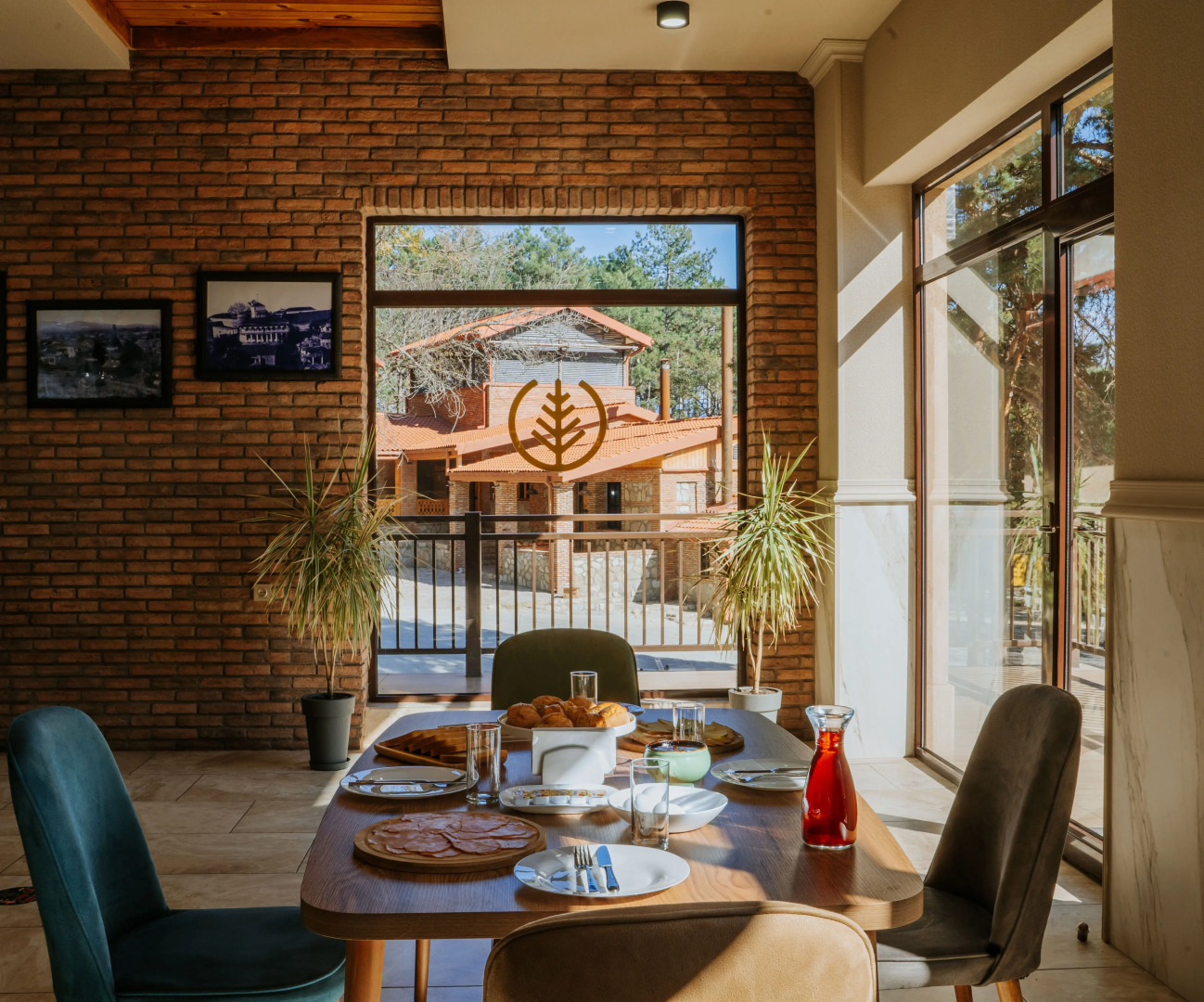 Курортный отель Zuzumbo Resort  Spa