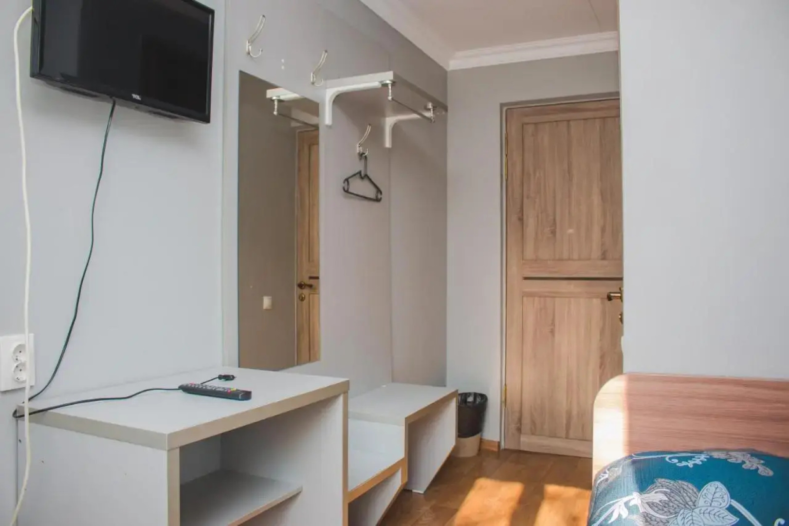 Отель Тахар