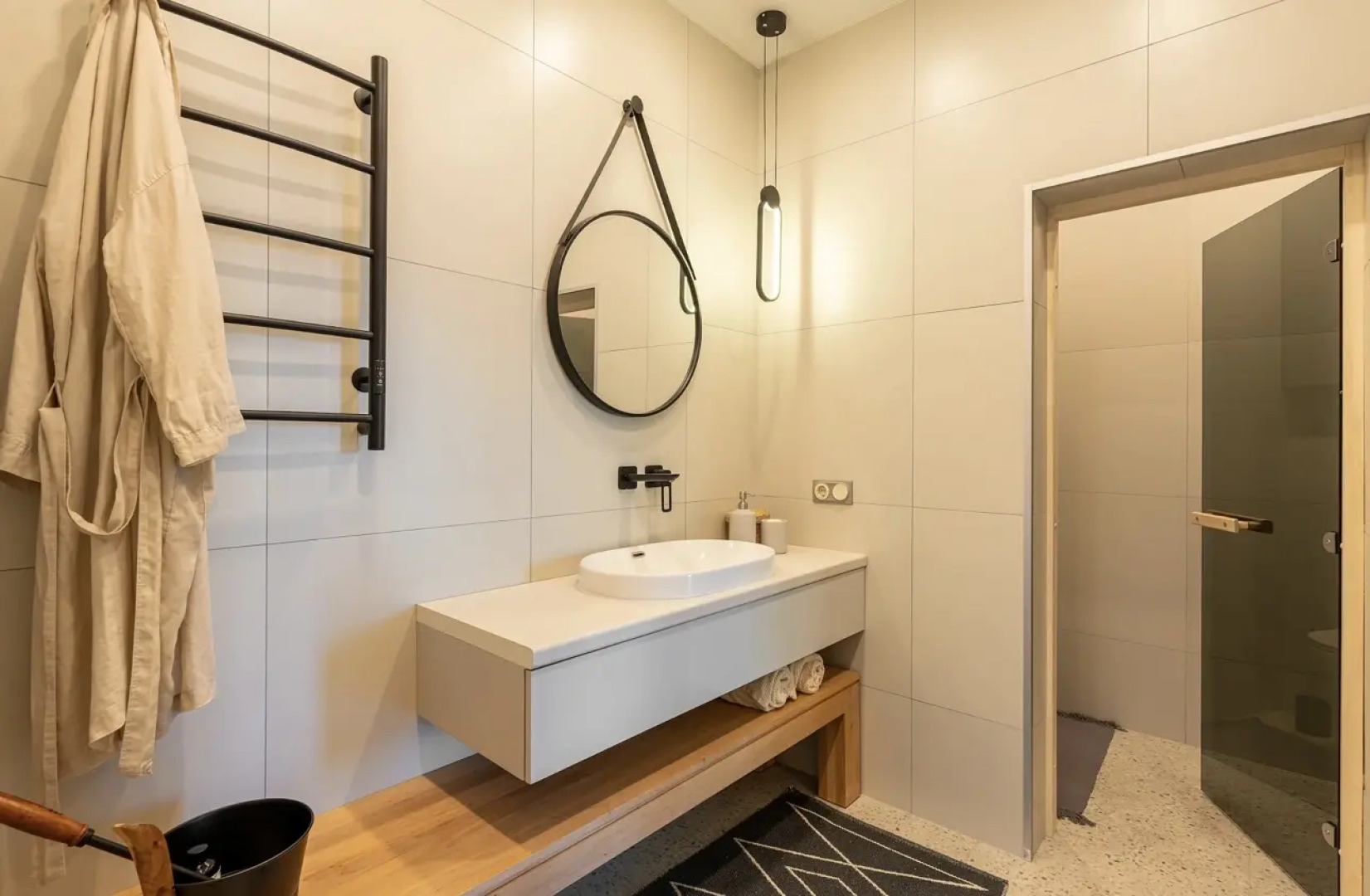 Гостевой дом Дом с сауной  у озера 70м