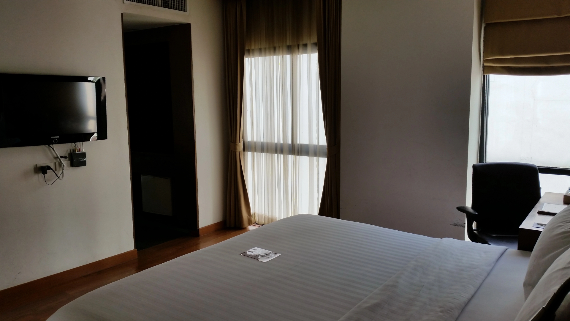 Отель Sacha's Hotel Uno