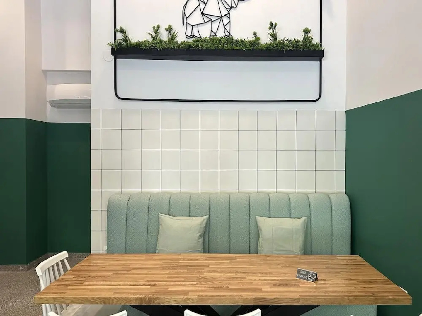 Апартаменты Urban Elephant Suites