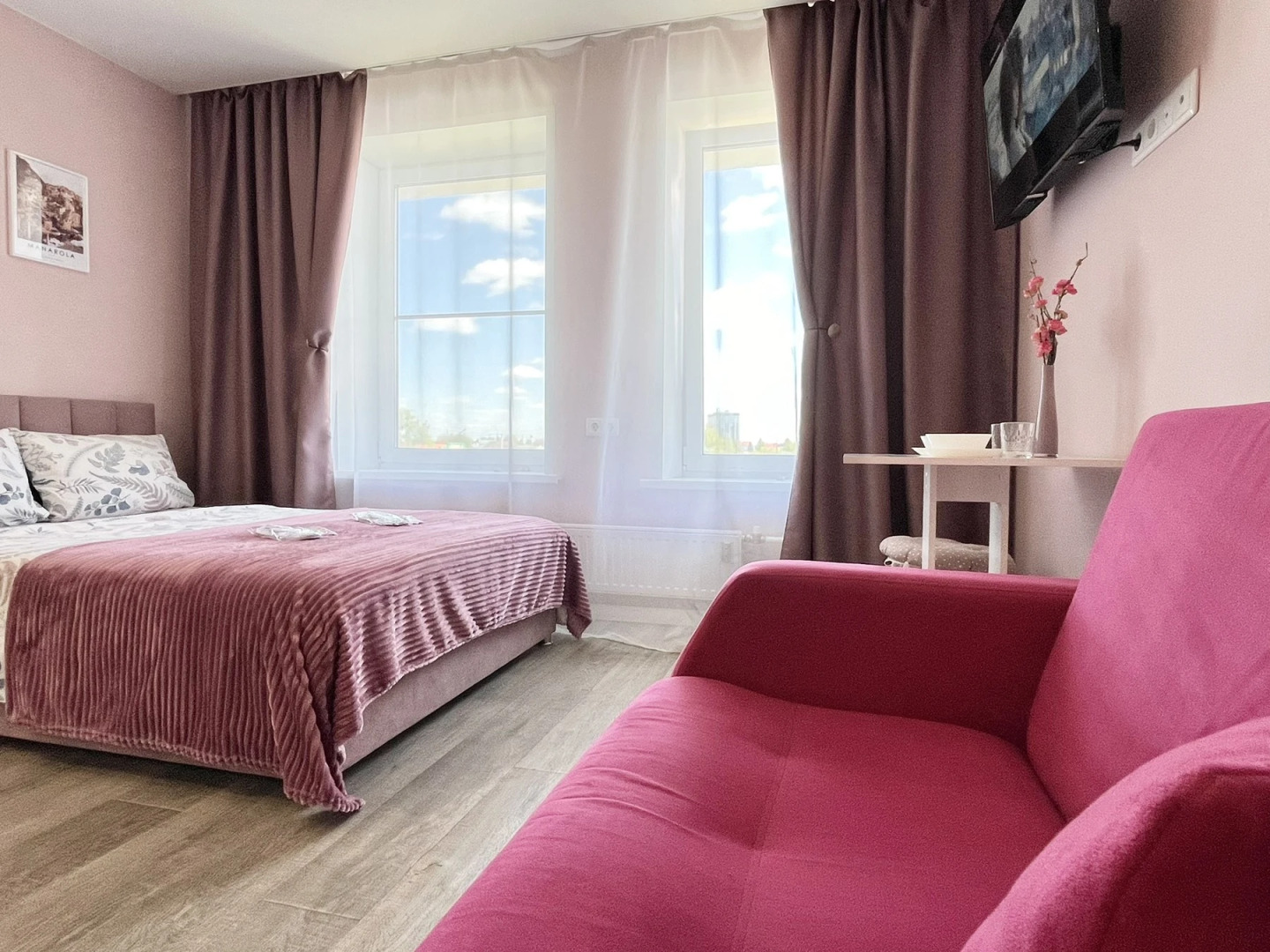 Апартаменты студия четырехместная вблизи горячего источника Волна