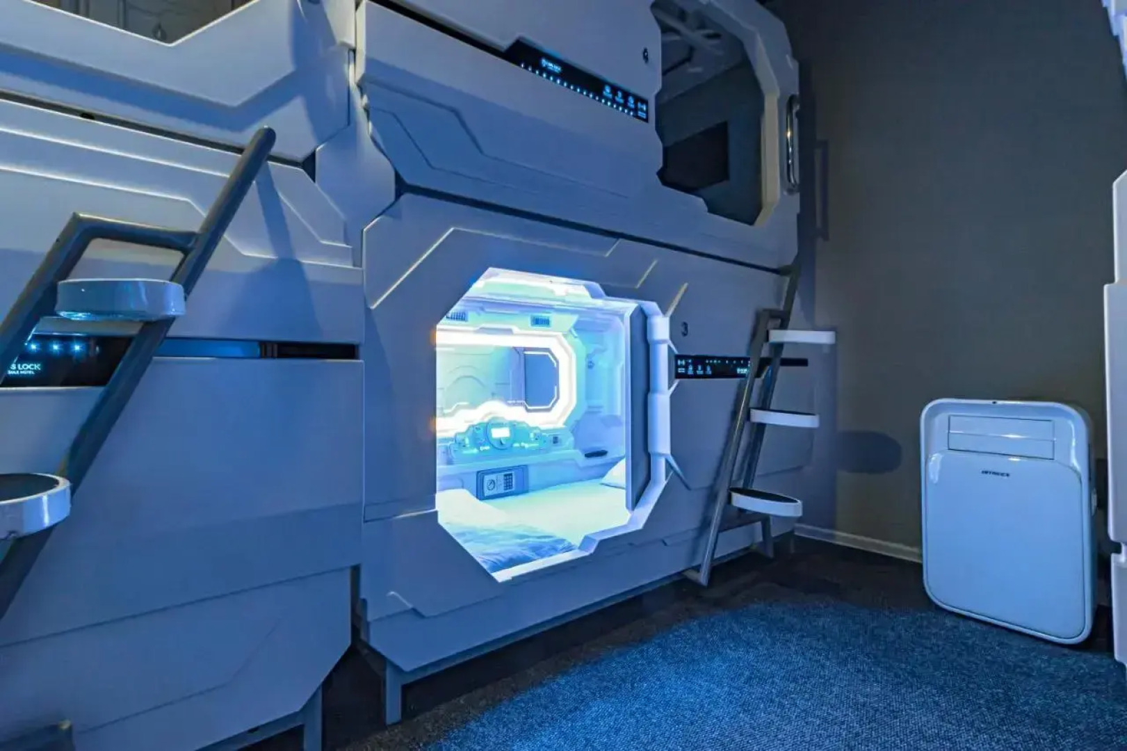 Отель Caps Lock Future