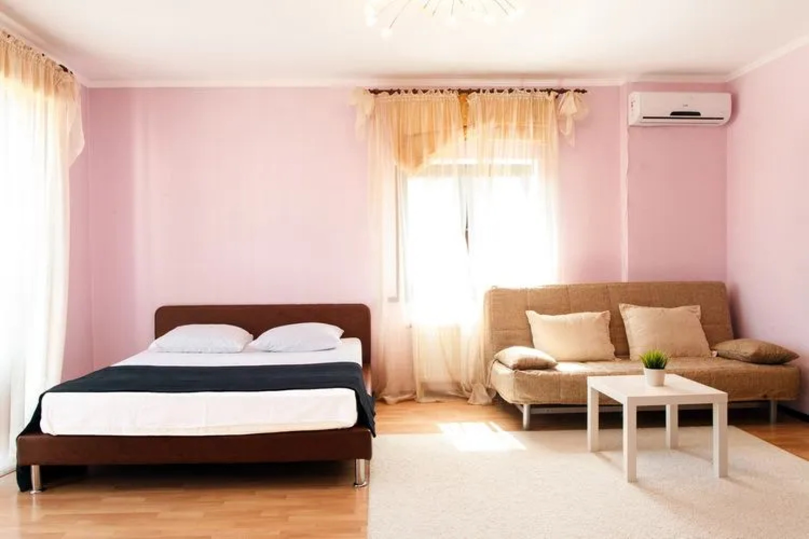 Апартаменты Даудель №48 у ТРЦ Гудвин