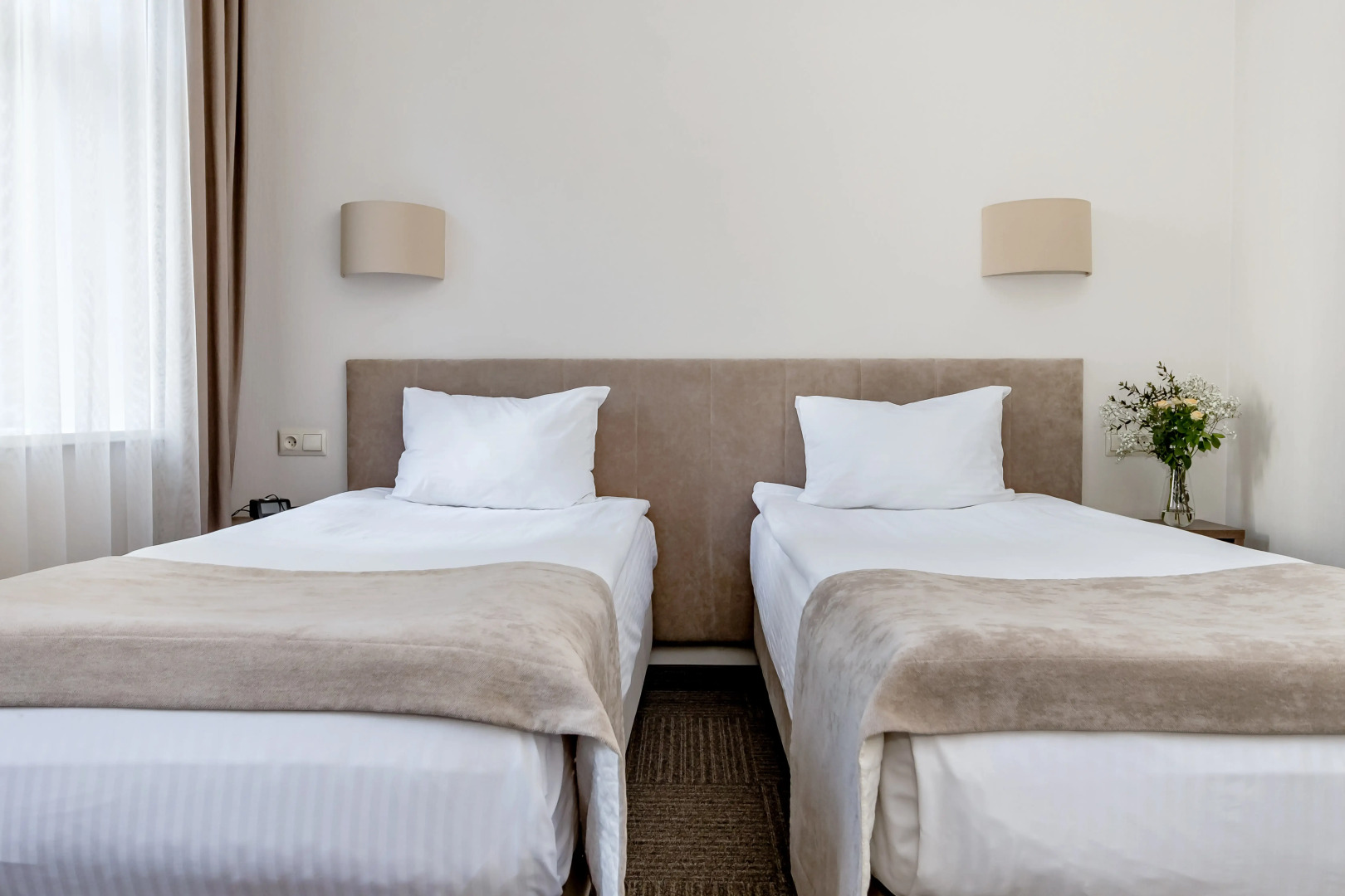 Отель Старый Дворик на Орловской