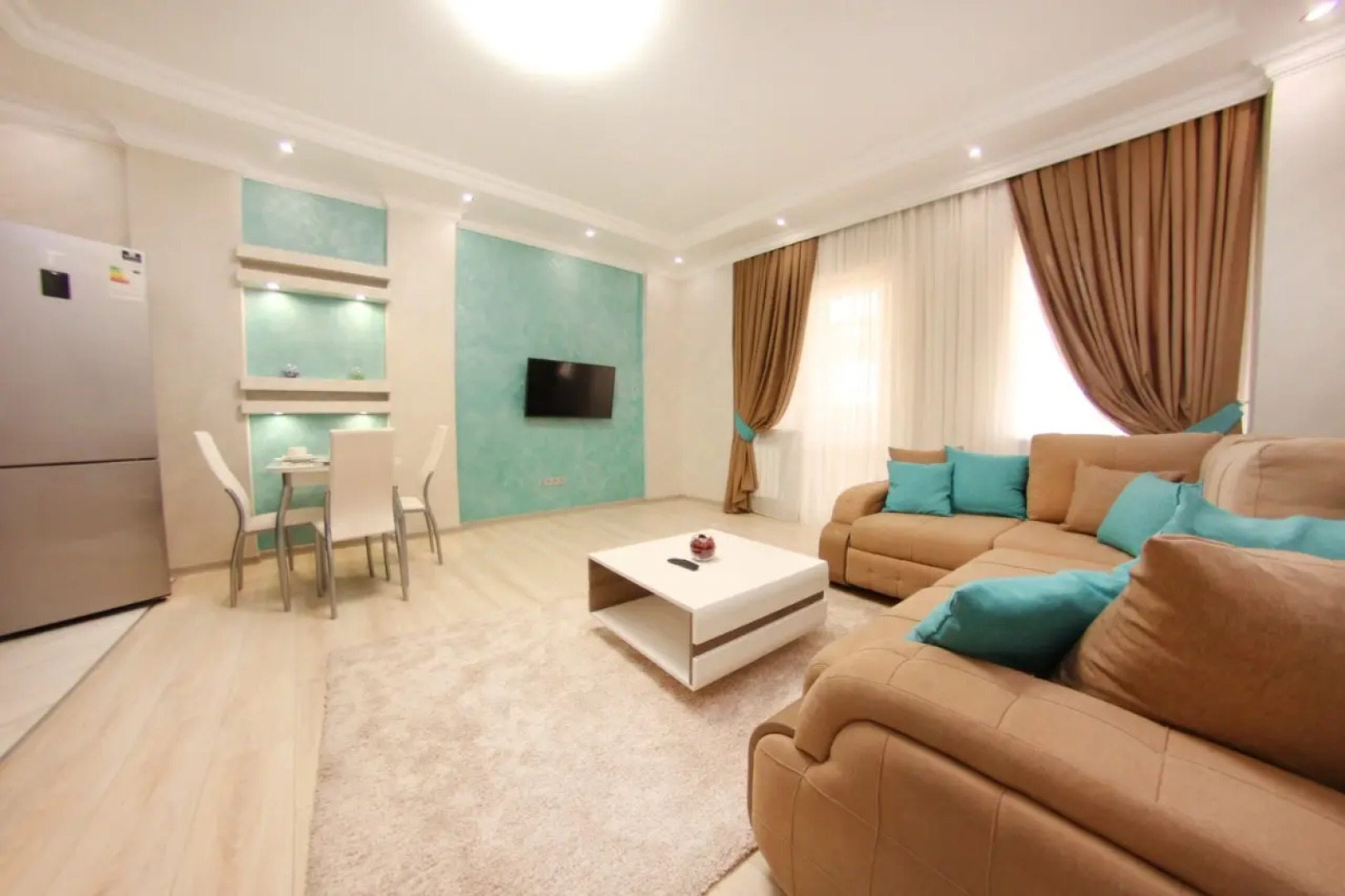 Апартаменты Двухкомнатные рядом с Парком Первого Президента