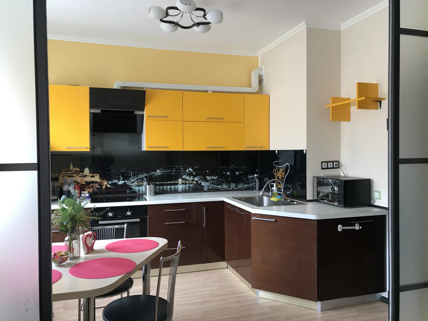 Апартаменты LIKE HOME APARTS Центральная 52/1