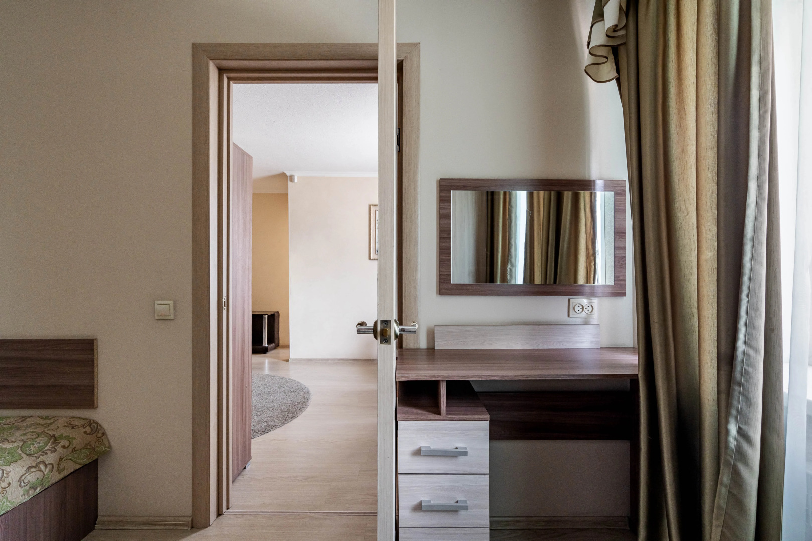 Апартаменты Комфорт центр на Коминтерна 22