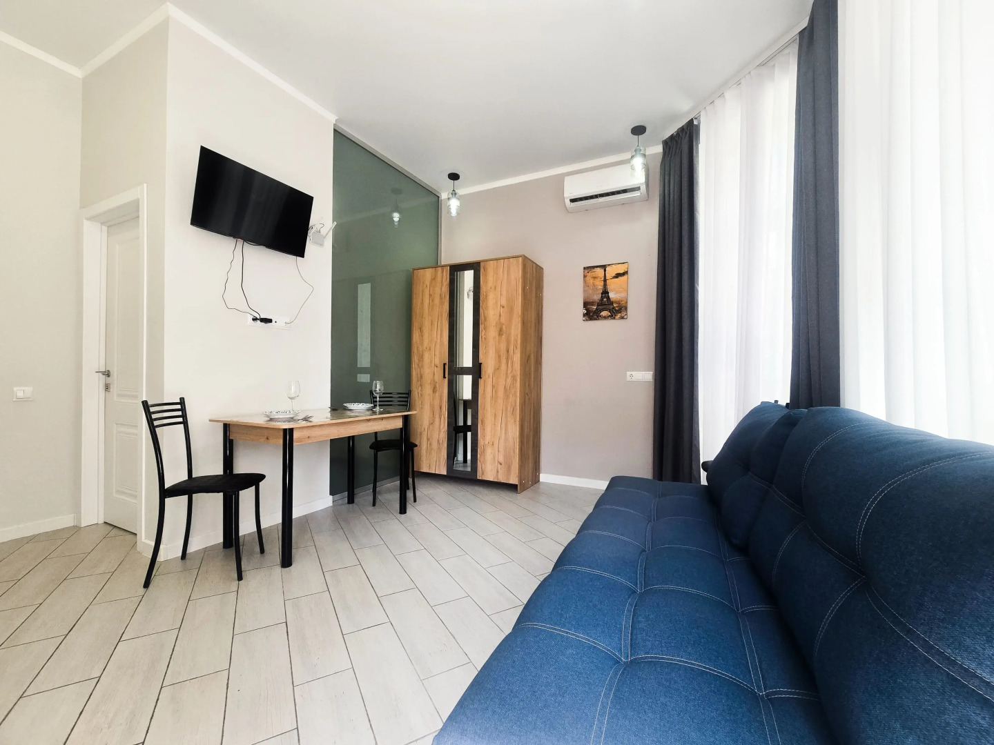 Квартира на 1м этаже со своей зоной отдыха и оборудованной кухней