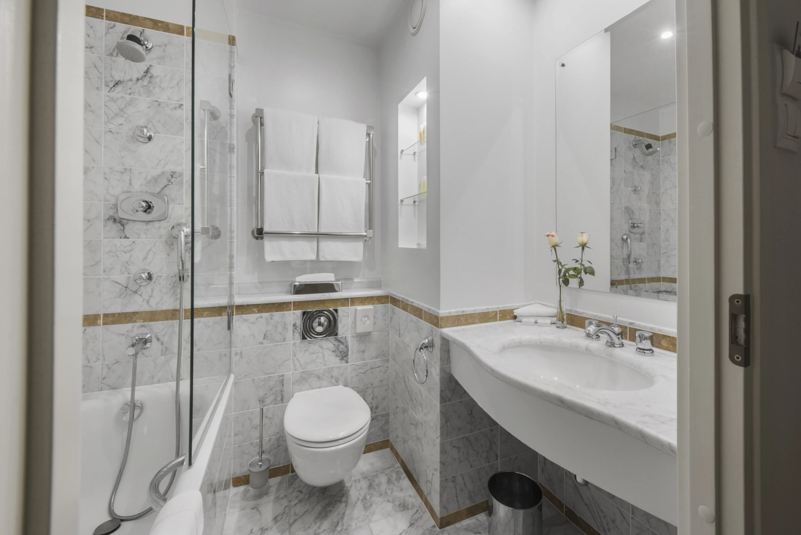 Отель Англетер