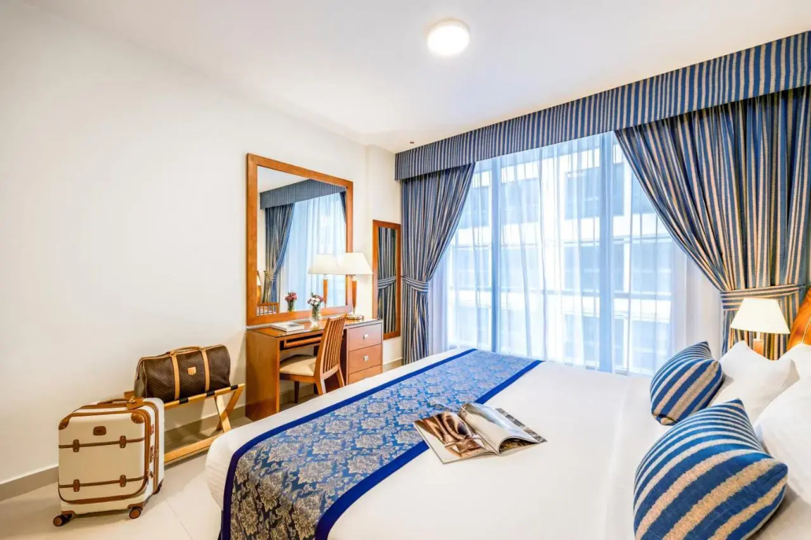 Golden Sands Hotel Apartments