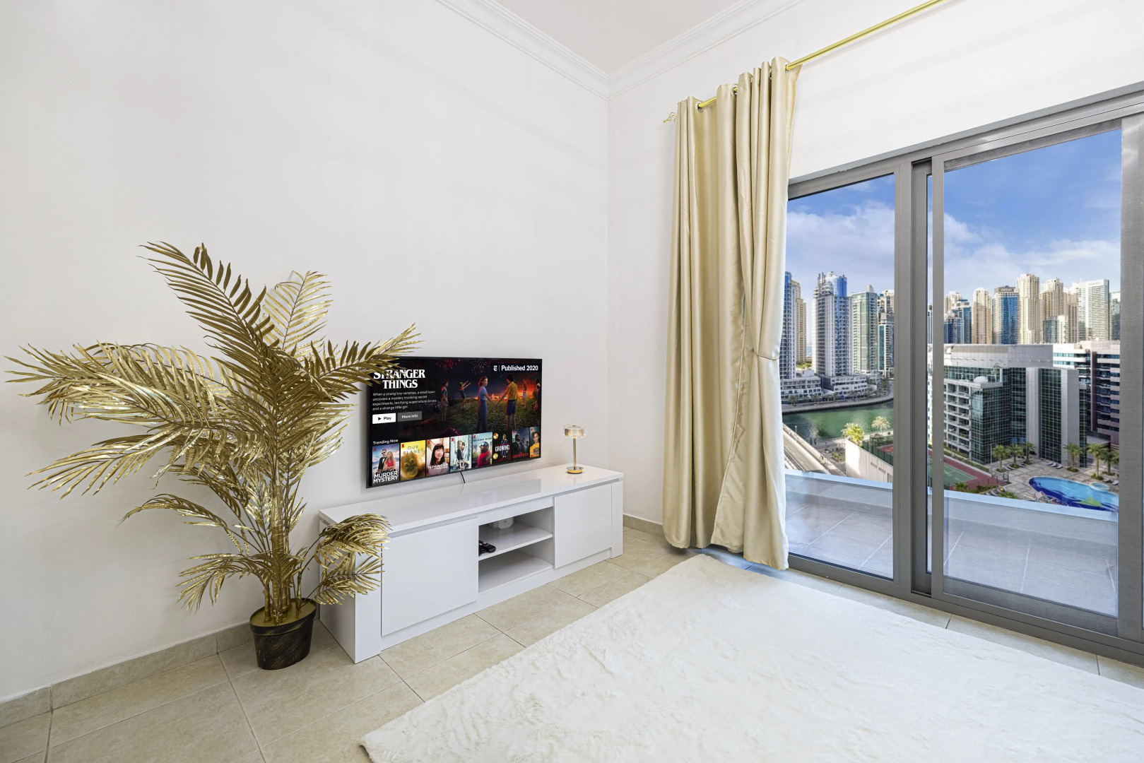 Квартира Luxury and spacious full Marina view