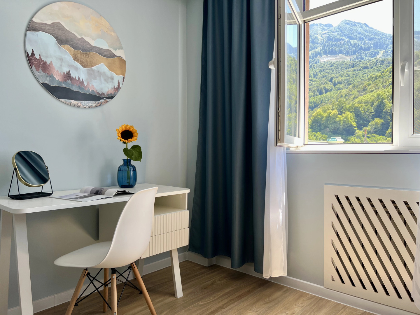 Квартира 65 м удобная для семьи напротив Казино с видом на горы