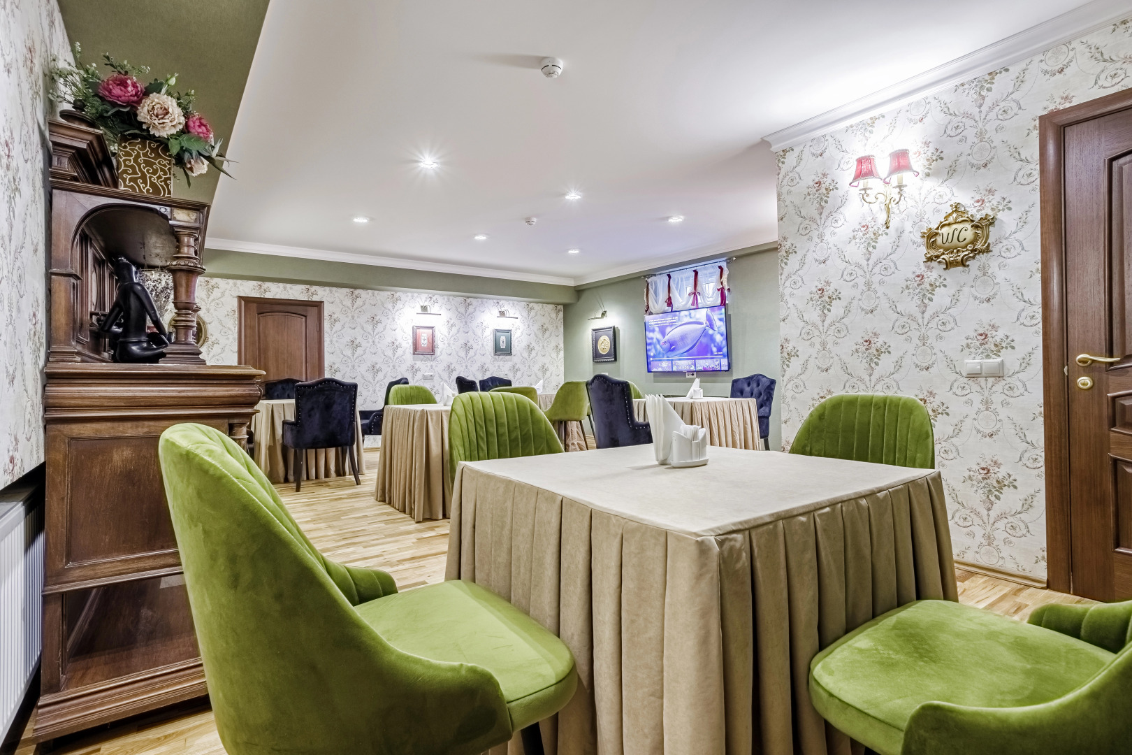 Отель Бристоль