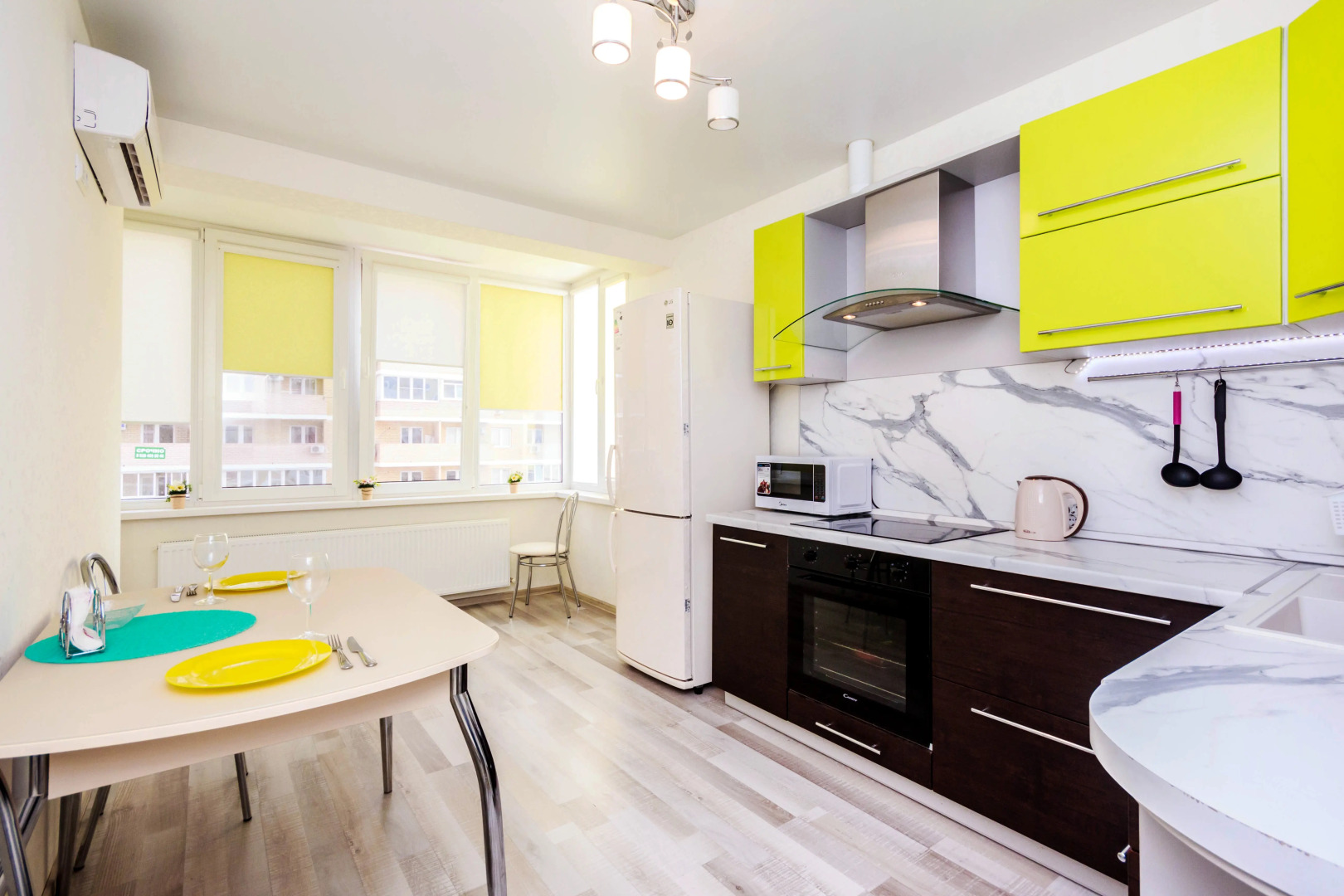 Апартаменты на Петра Метальникова 5\2