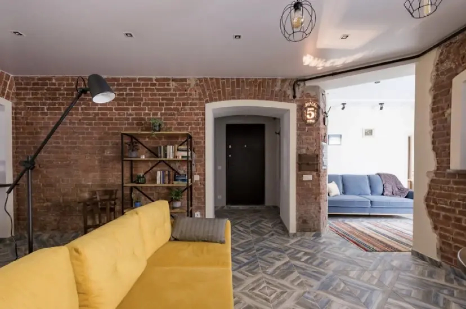Апартаменты Loft Apartment в центре города