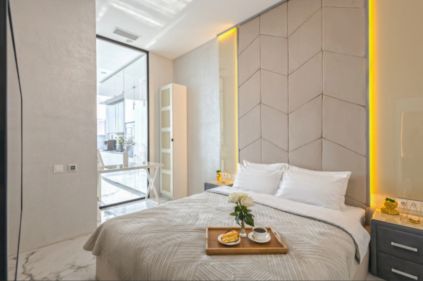 Апартаменты Sky City Moscow 80 этаж Вид на МГУ, Лужники, Парк победы, Воробьевы горы! Уникальный вид!