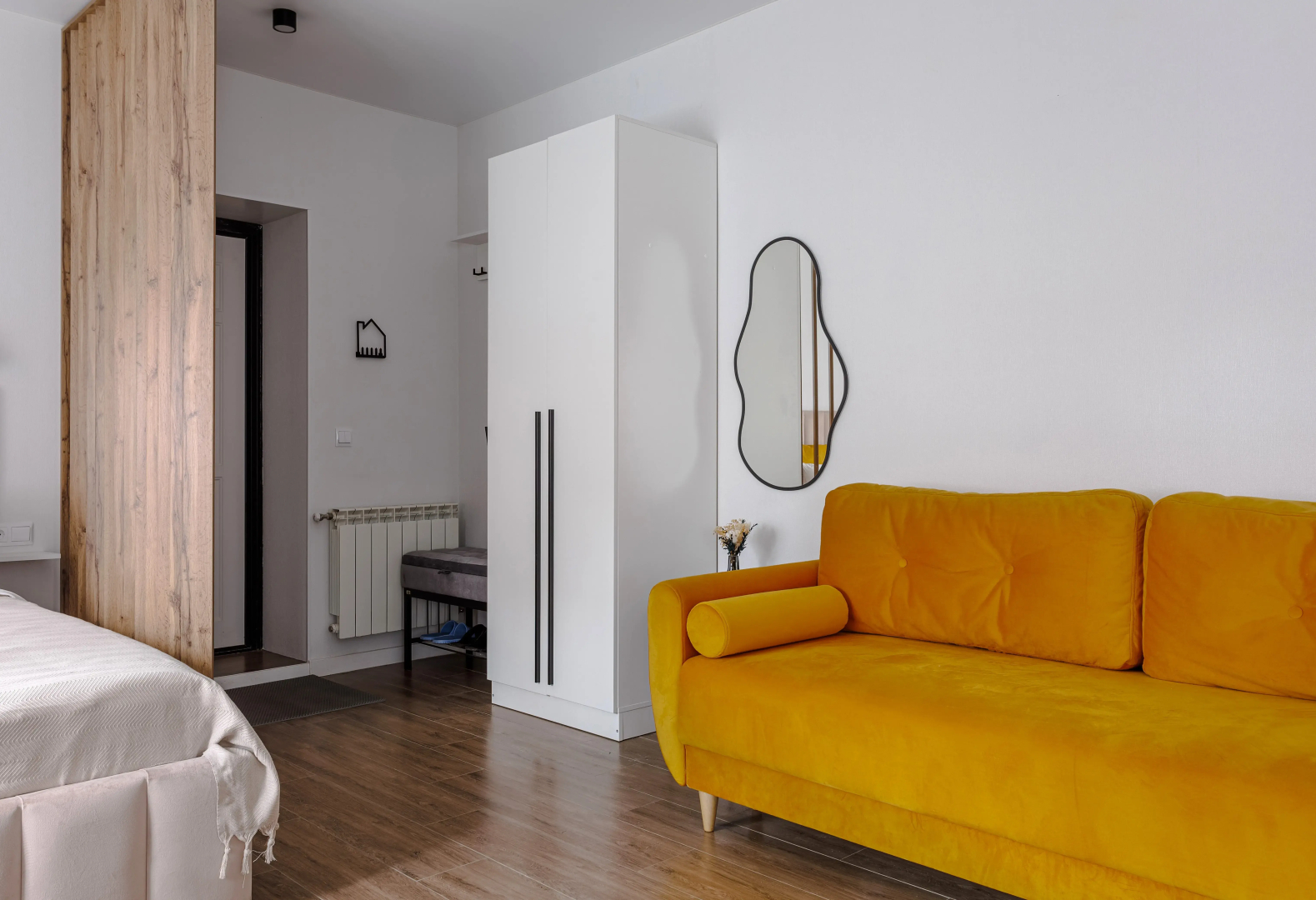 Частный дом у Парка в Центре Города с Мангальной Зоной