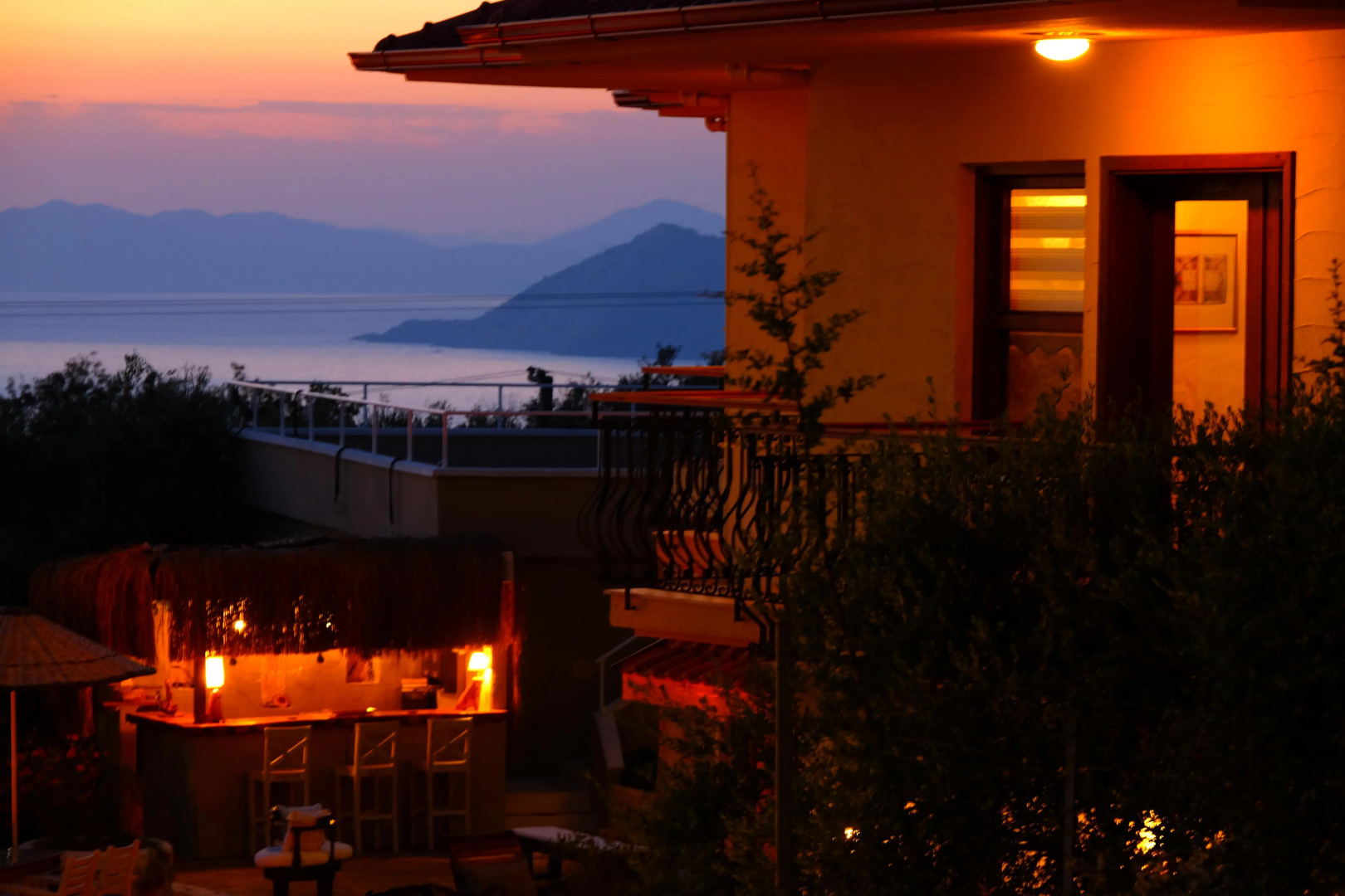 Отель Mandarin & Mango Boutique Hotel