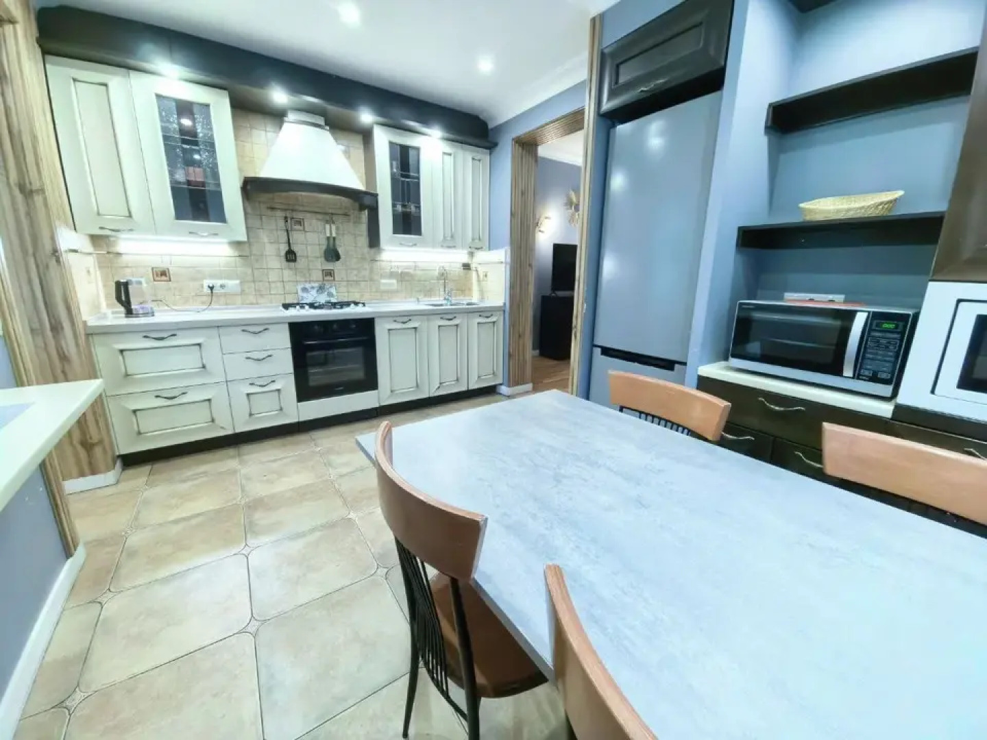 Частный дом Дом с бассейном и сауной