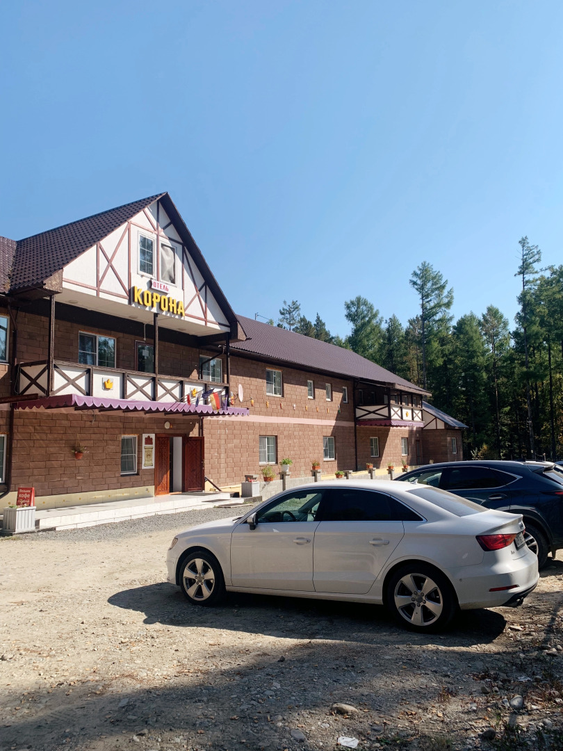 Отель Корона