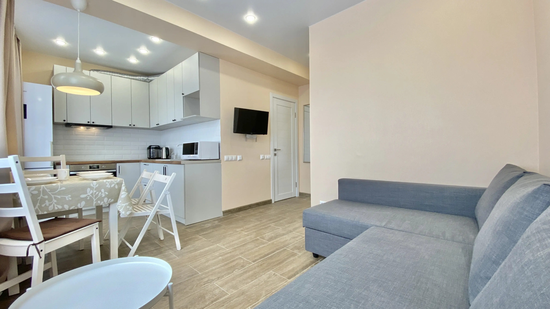 Апартаменты Альфа Амбровая