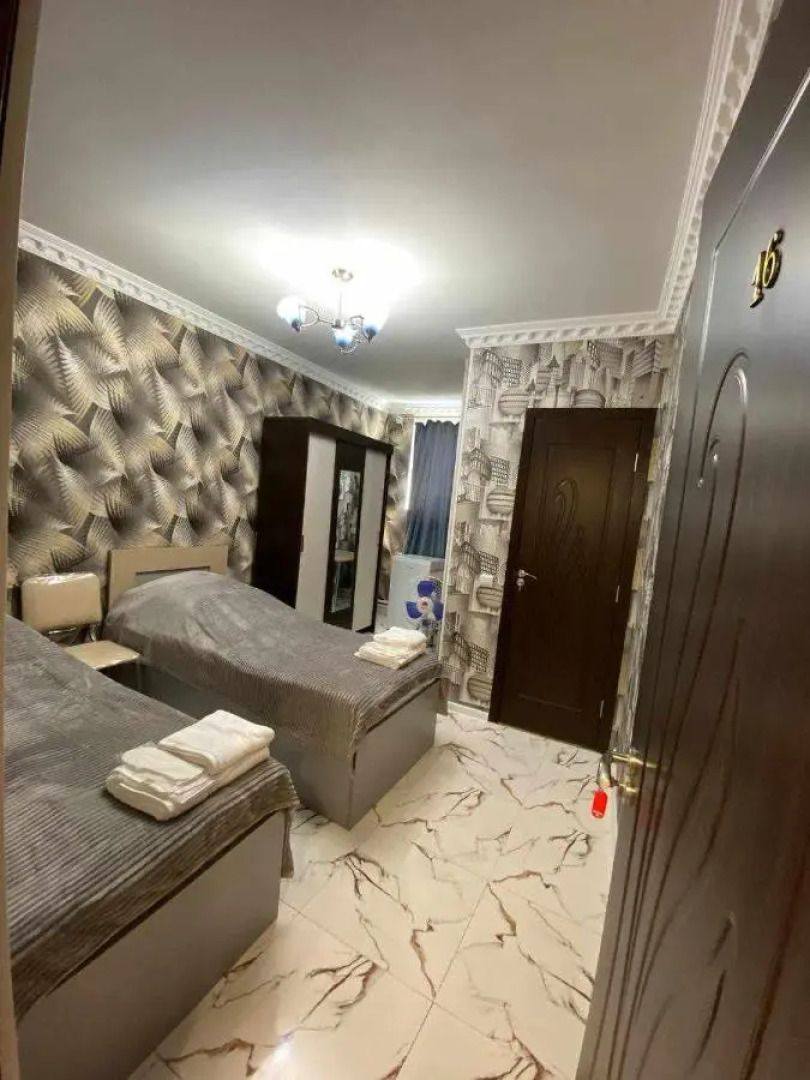 Отель Layros & Andersen