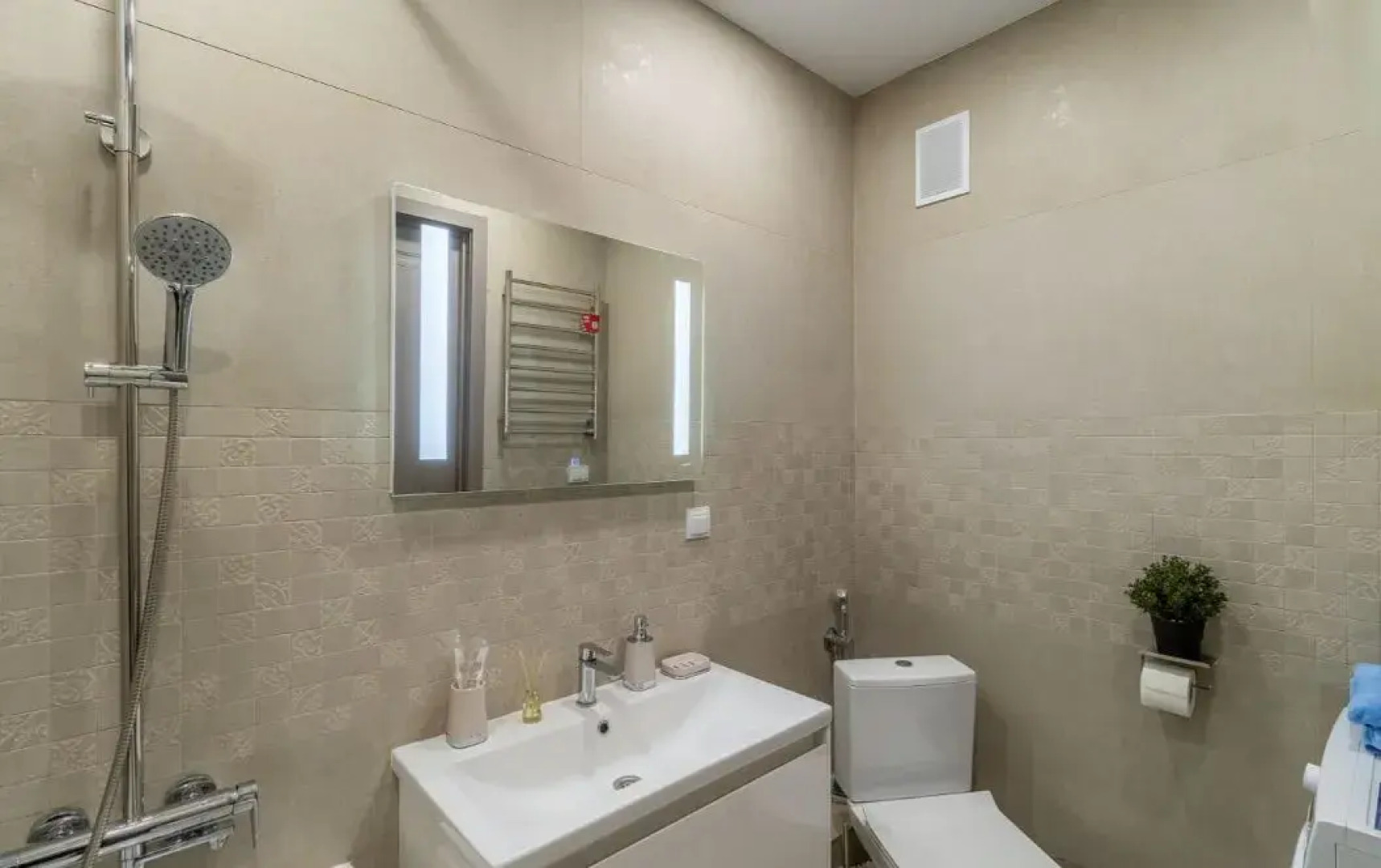 Квартира Сеть Апартаментов ЧемодаНН на 6 Этаже