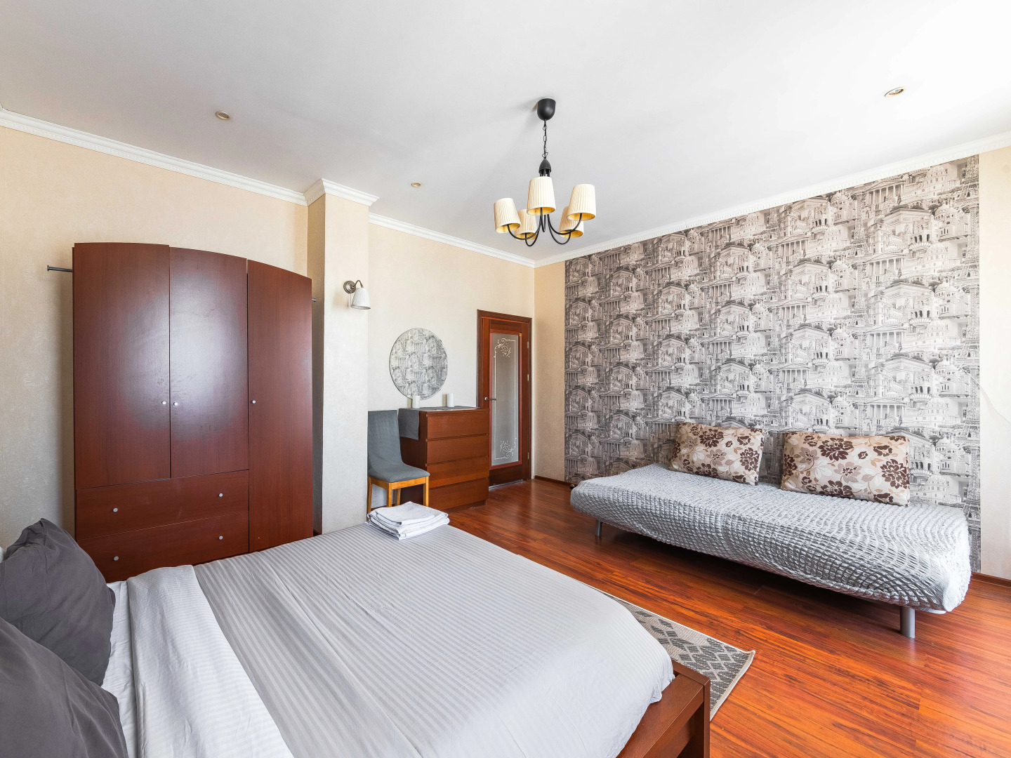 Квартира У Ростральных Колонн