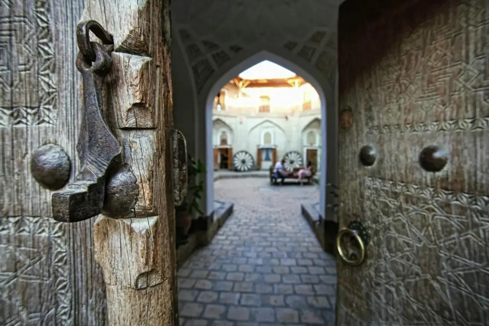 Отель Amulet