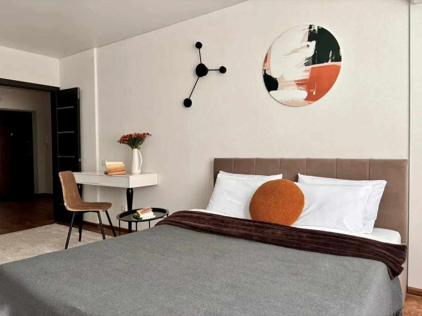 Апартаменты Атмосферная в Центре Левого Берега