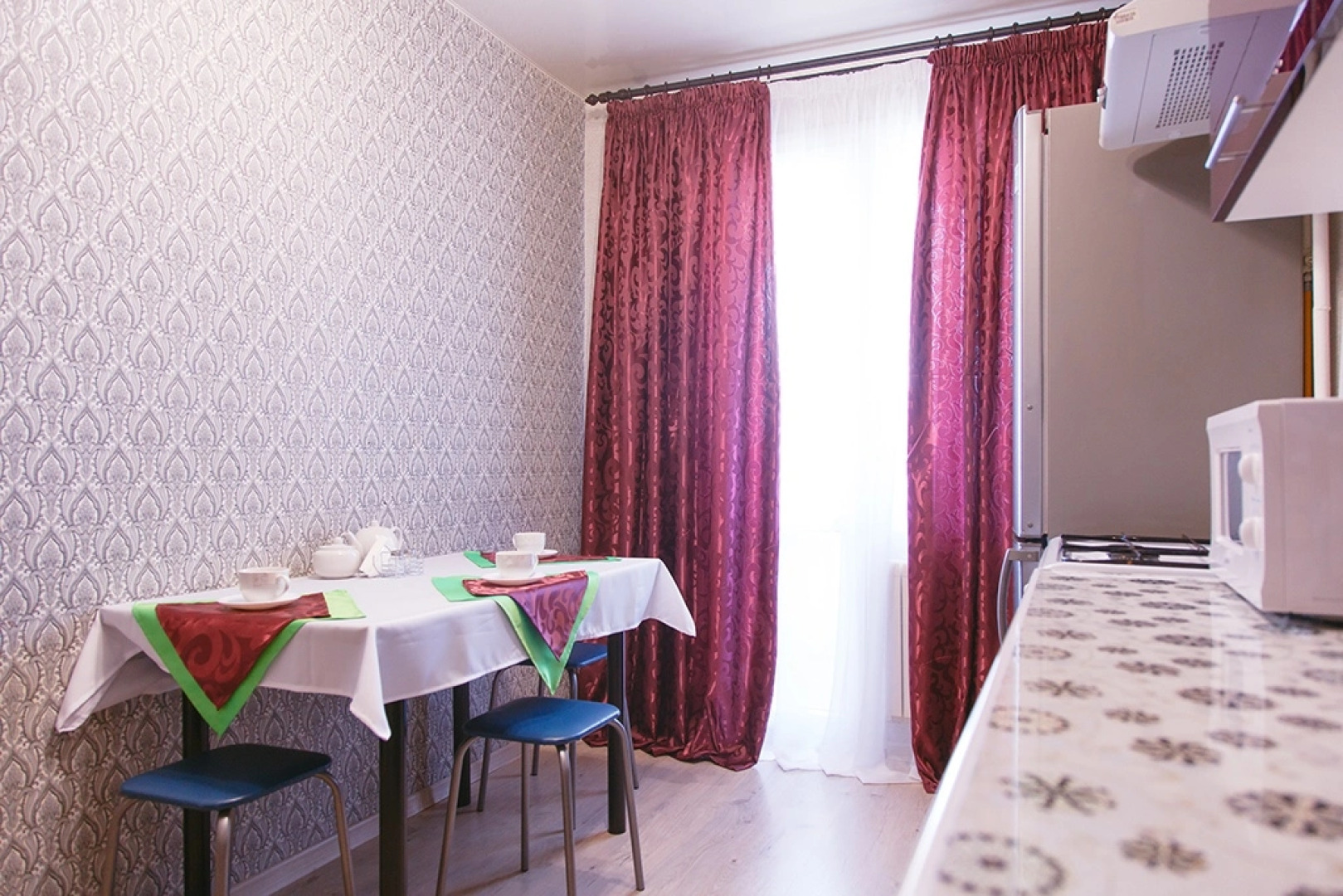 Апартаменты с НОВЫМ ремонтом на Карла Маркса 31