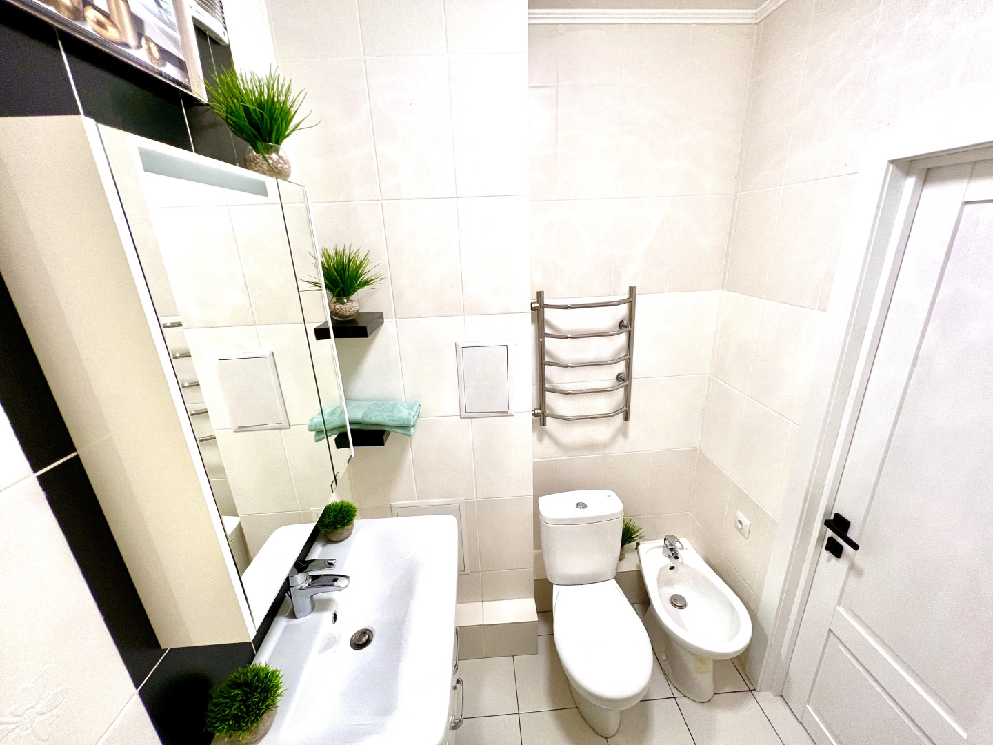 Уютные Апартаменты (рядом с ЖД вокзалом)  (ул. Никитинская 30)