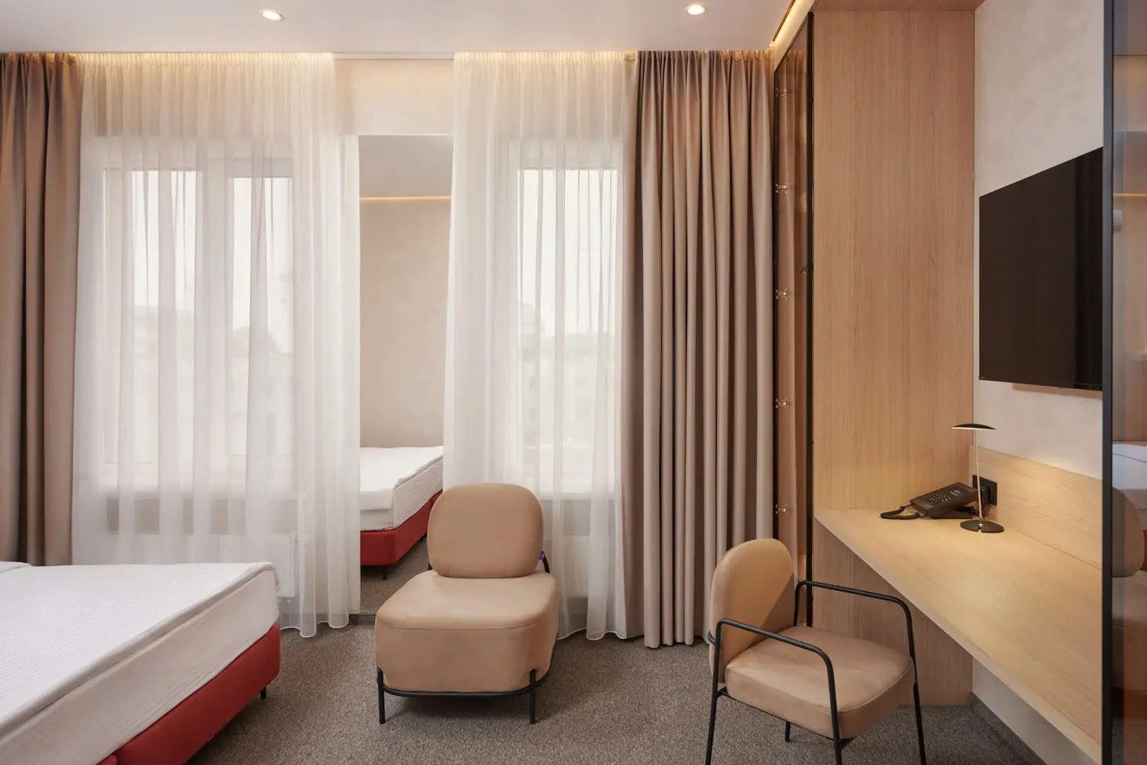 Отель Aura CityHotel