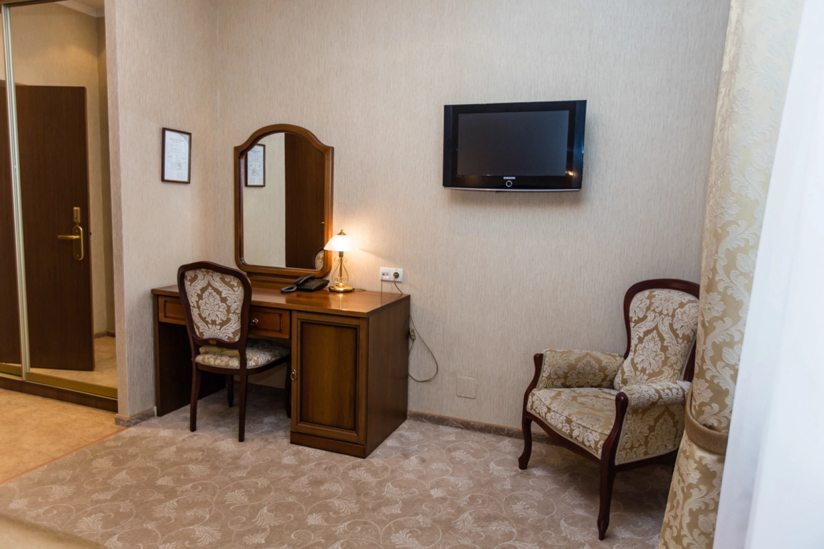 Отель Оазис