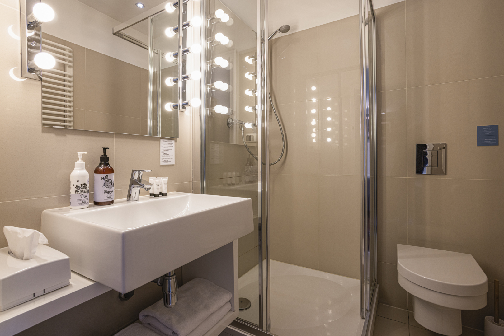 Мини-Отель NOVUMHOUSE - Straszewskiego