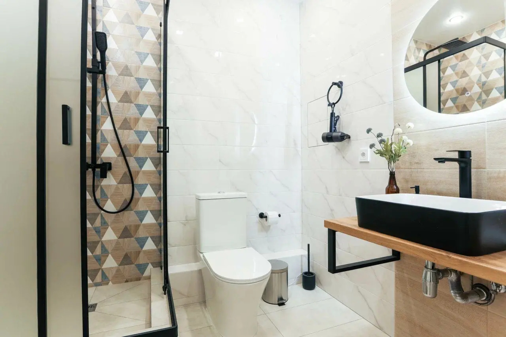 Апартаменты на берегу реки Анагара