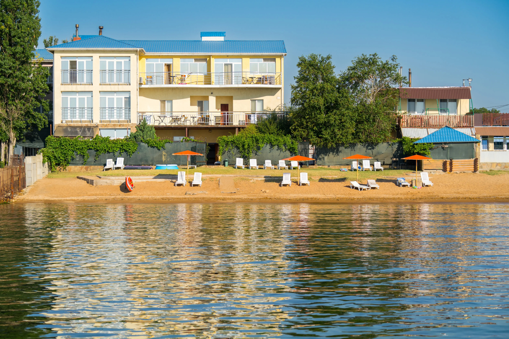 Отель Золотые Пески