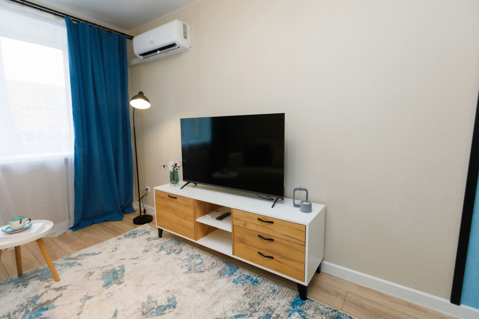 Квартира с новым ремонтом в центре