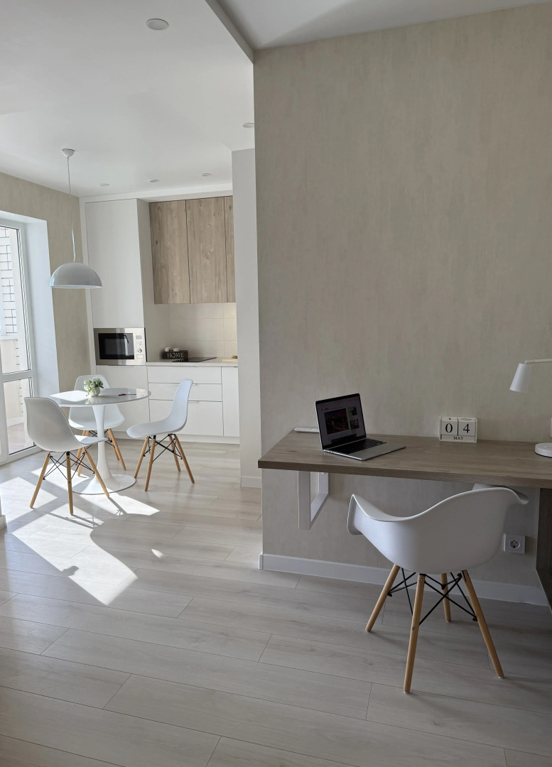 Апартаменты PosutochnoSV на Лунной 30