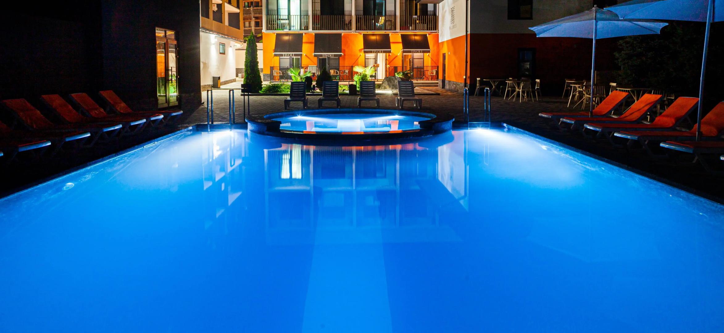 Отель Cosmos Smart Sochi Tivoli